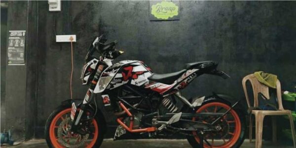 KTM Duke RB Grey Design 125-200-390 (BS4-BS6) [Full Body Wrap / Decal / Sticker Kit] - Image 2