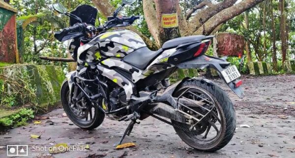 Bajaj Dominar Camouflage Design 250-400 (BS4-BS6) [Full Body Edge To Edge Wrap / Decal / Sticker Kit] - Image 3