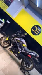 Bajaj Dominar Abstract Design 250-400 (BS4-BS6) [Full Body Edge To Edge Wrap / Decal / Sticker Kit] - Image 5