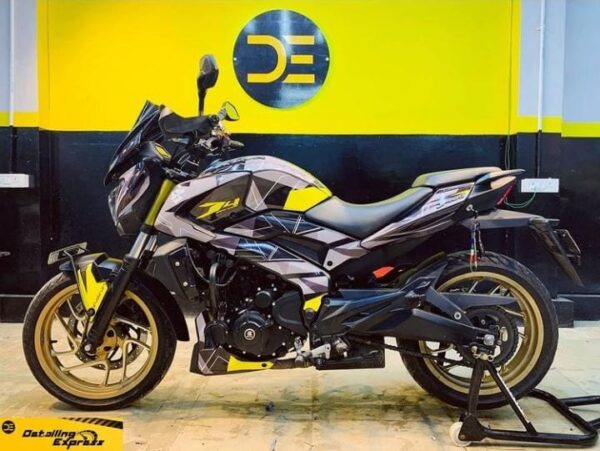 Bajaj Dominar Abstract Design 250-400 (BS4-BS6) [Full Body Edge To Edge Wrap / Decal / Sticker Kit] - Image 3