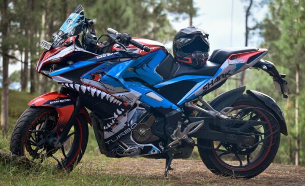 Pulsar RS 200 Sharkbite Design [Full Body Edge To Edge Wrap / Decal / Sticker Kit] - Image 3