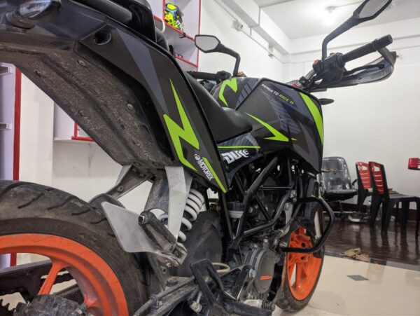 KTM Duke Livery Green Design 125-200-390 (BS4-BS6) [Full Body Wrap / Decal / Sticker Kit] - Image 4
