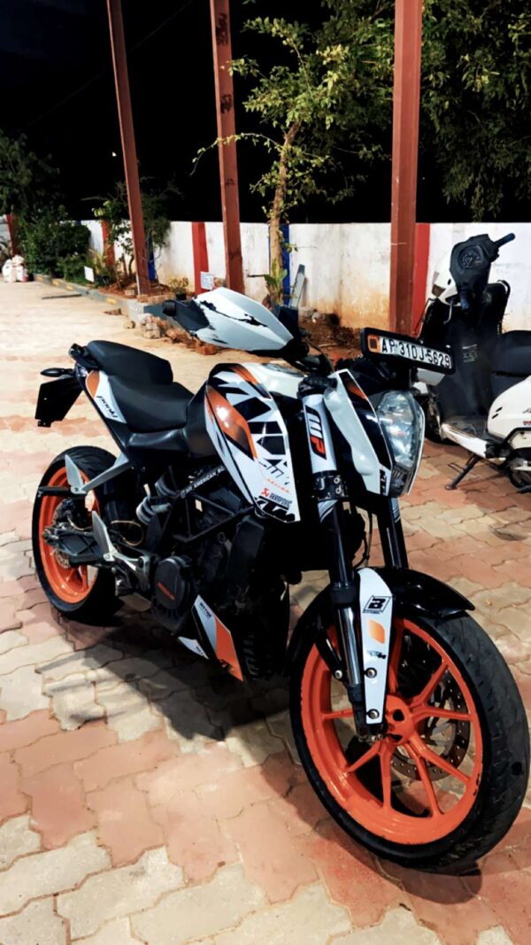 KTM Duke Factory Kit Design 125-200-390 (BS4-BS6) [Semi Body Wrap / Decal / Sticker Kit] - Image 4