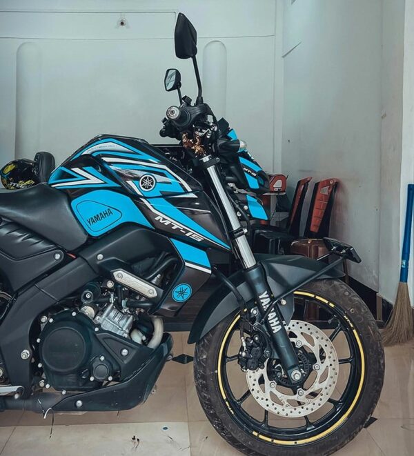 Yamaha MT 15 Slashed Design [Full Body Edge To Edge Wrap / Decal / Sticker Kit] - Image 2